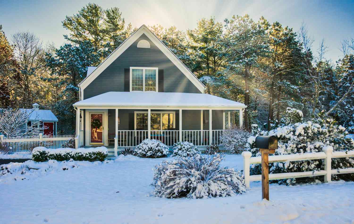 Top Signs Your Home Needs Spray Foam Insulation: From Drafts to High Energy Bills